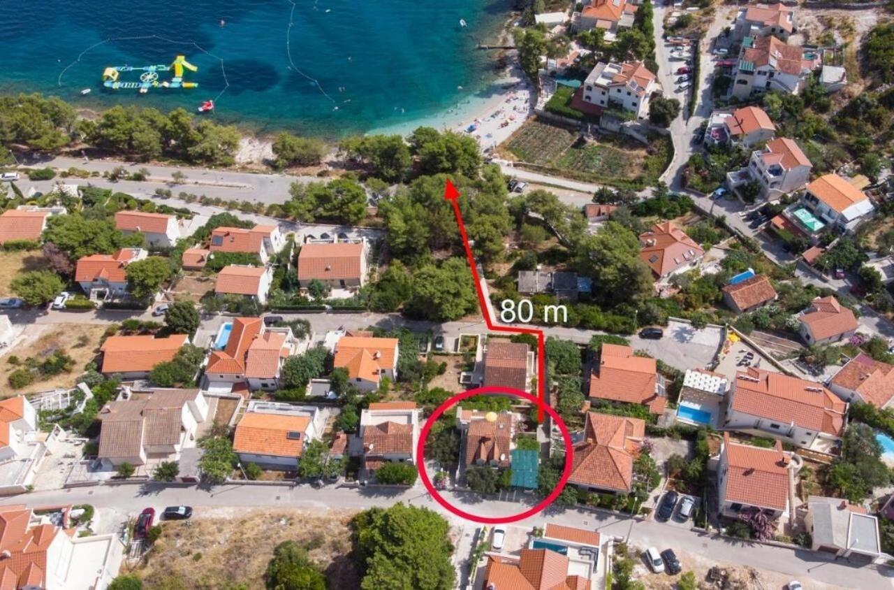 Apartments Damir - 80 M From Beach Postira Bagian luar foto